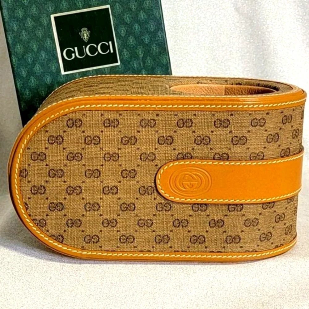 RARE GUCCI Tan Signature Logo Desk Clock with Pen Holder - Picture 5 of 11